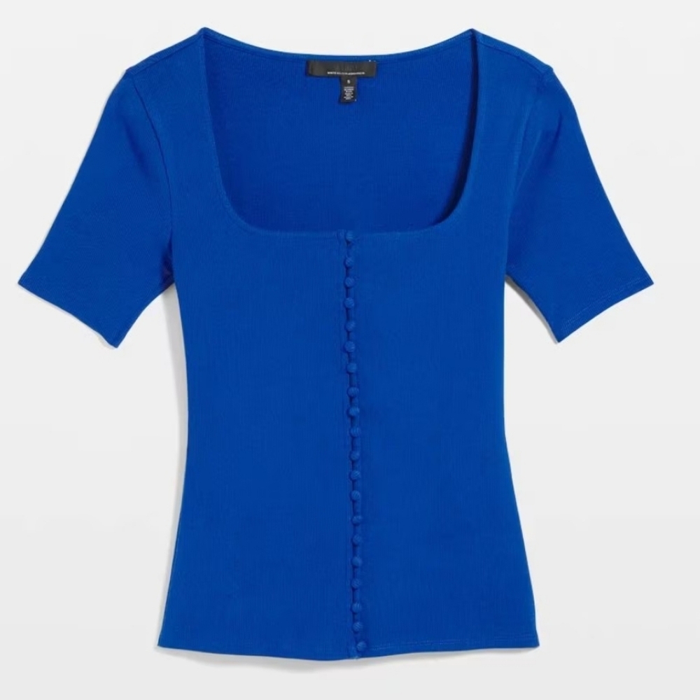 🦇 WHBM Forme Ribbed Stretch Button Tee 🦇